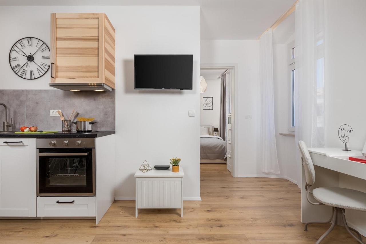 Cozy On Korzo Apartments Риека Экстерьер фото